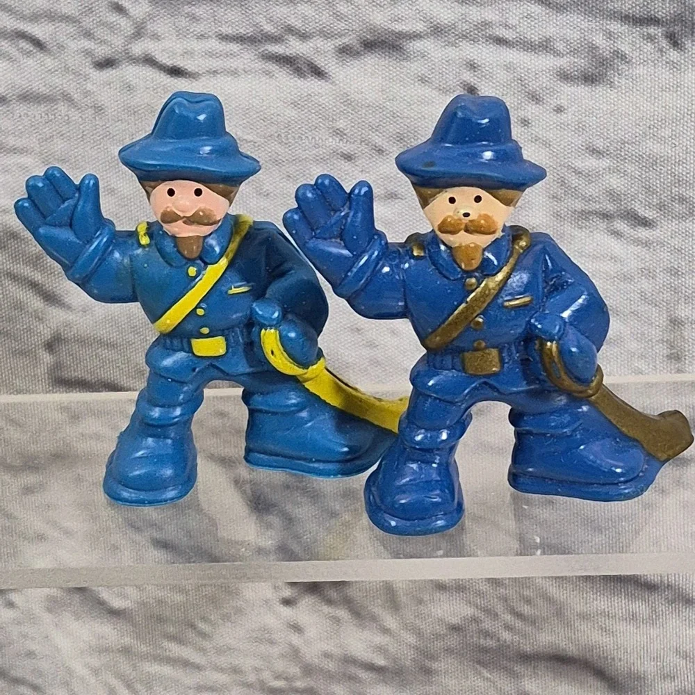Vintage Lincoln Logs Figure Cavalry Officer Soldier Western Frontier Fort 2 Pcs